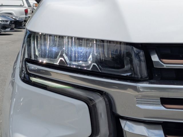 Used 2023 Chevrolet Tahoe High Country w/ Premium Package 2 AWD/4WD image 9