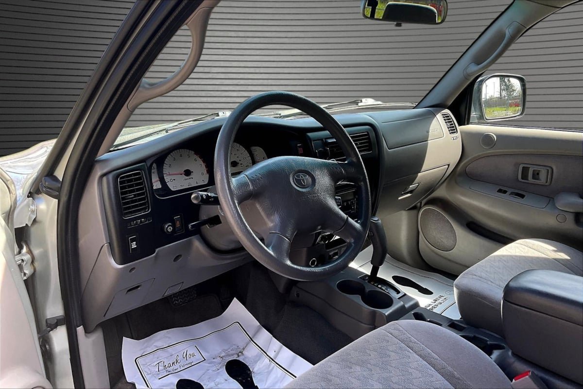 Used 2003 Toyota Tacoma PreRunner RWD image 17