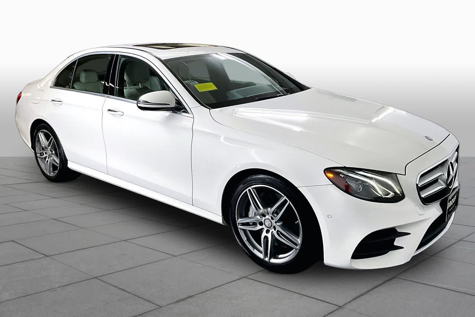 Certified 2017 Mercedes-Benz E 300 4MATIC image 3