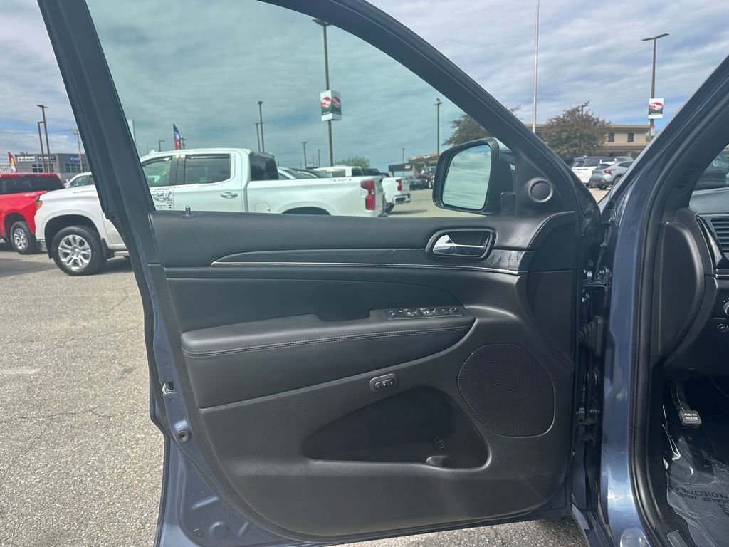 Used 2020 Jeep Grand Cherokee Overland AWD/4WD image 22