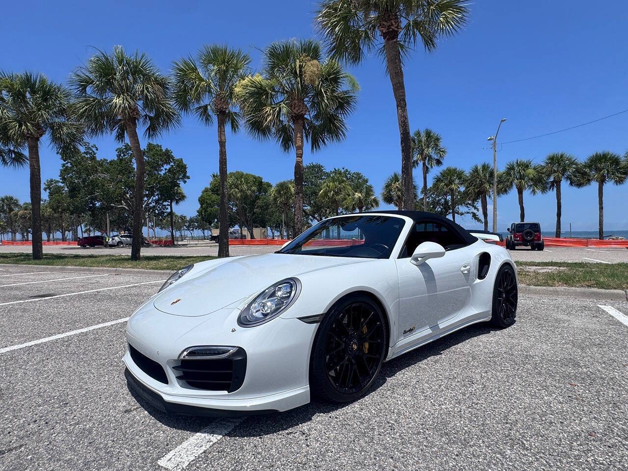 Used 2015 Porsche 911 Turbo S AWD/4WD image 6