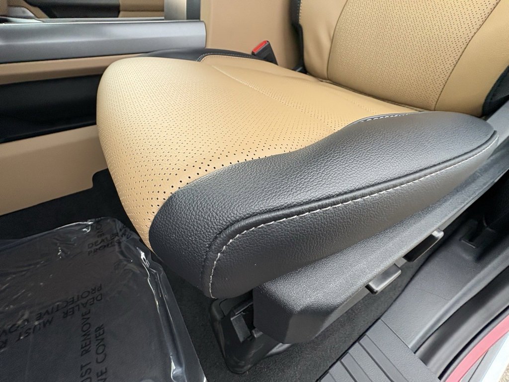 New 2026 Ford F250 Lariat w/ Lariat Premium Package image 43