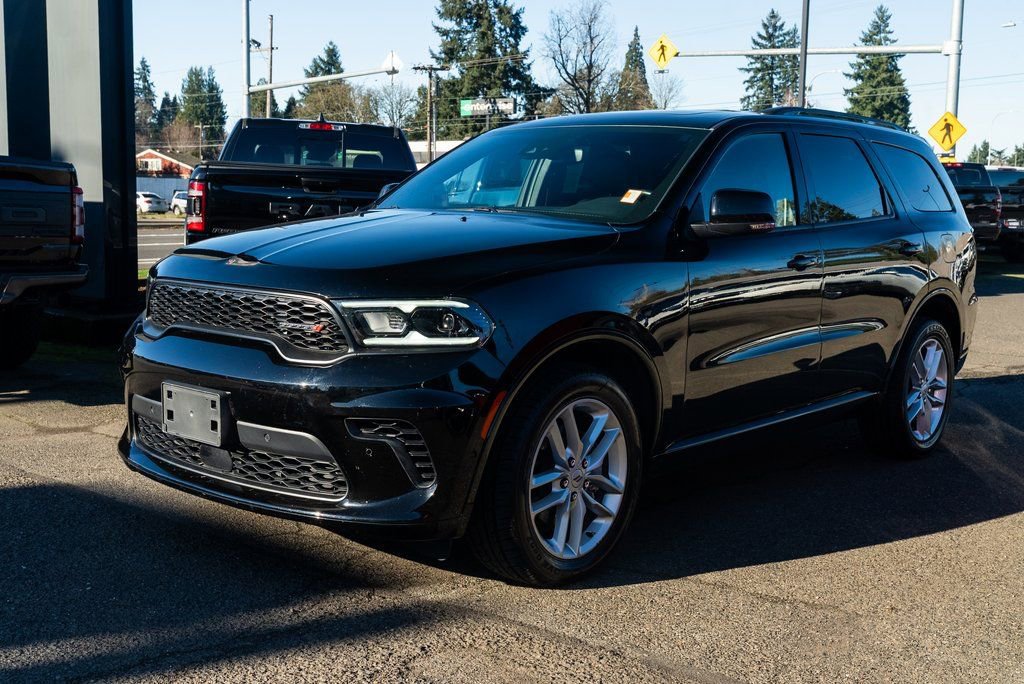 Used 2025 Dodge Durango GT AWD/4WD image 3