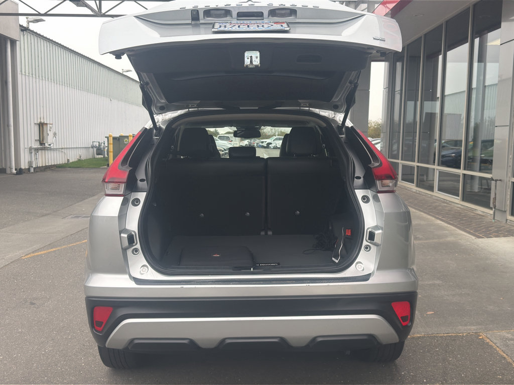 Used 2022 Mitsubishi Eclipse Cross SE AWD/4WD image 12