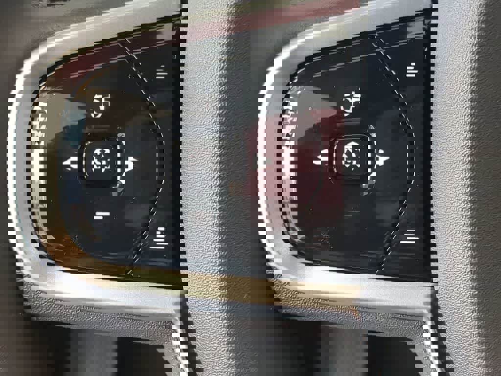 New 2026 Volvo XC60 B5 Plus w/ Protection Package Premier image 15