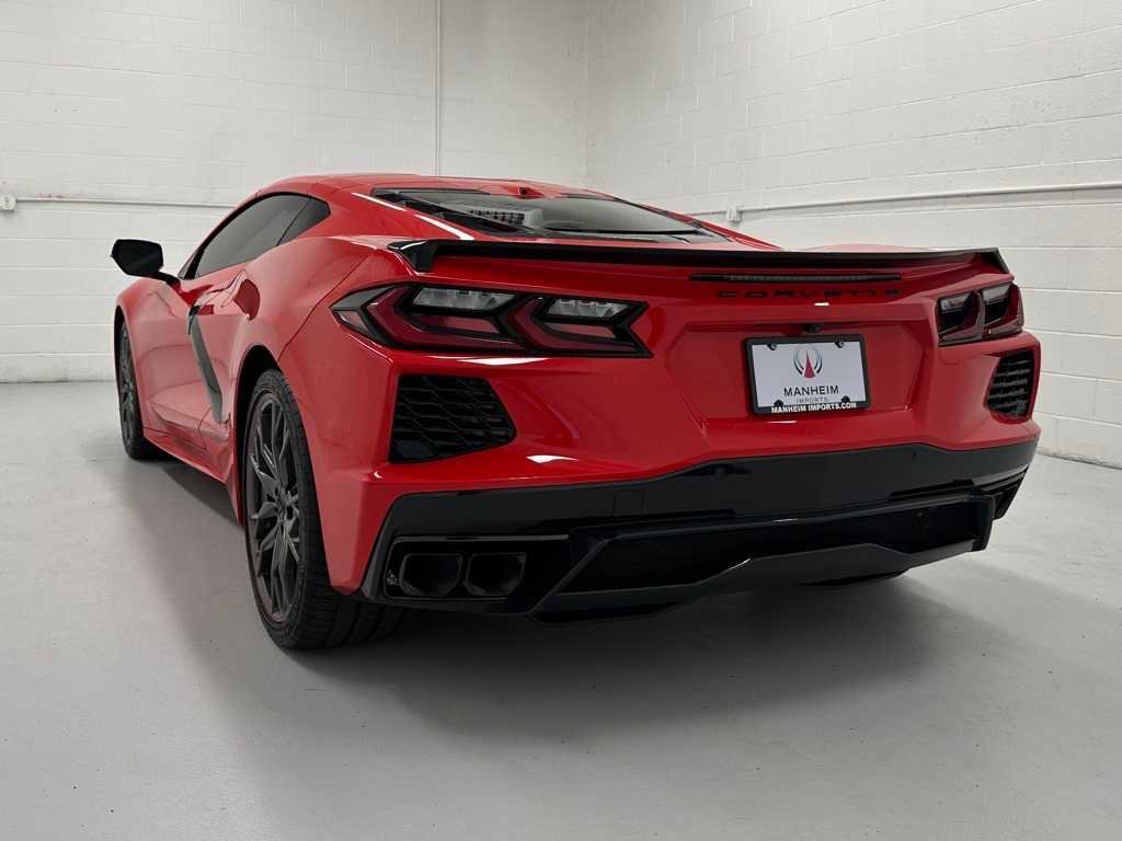 Used 2025 Chevrolet Corvette Stingray Preferred Cpe w/ 2LT image 8