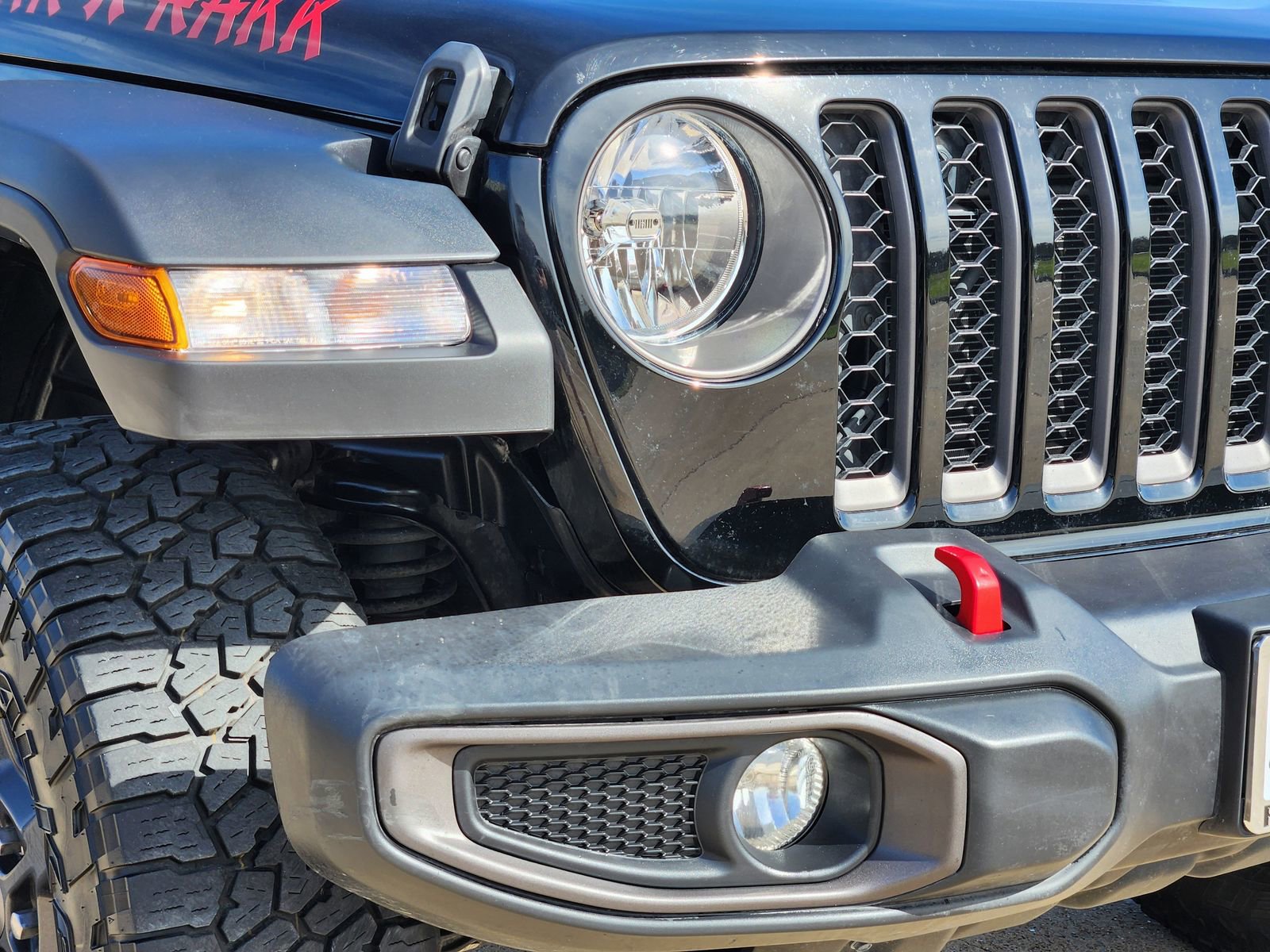 Used 2023 Jeep Gladiator Rubicon w/ Cold Weather Group image 9