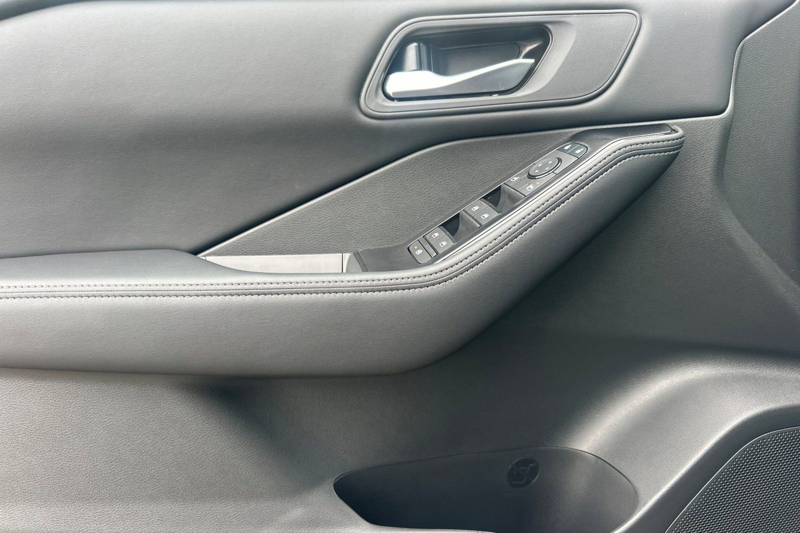 New 2026 Nissan Rogue SV w/ Cold Weather Package image 12