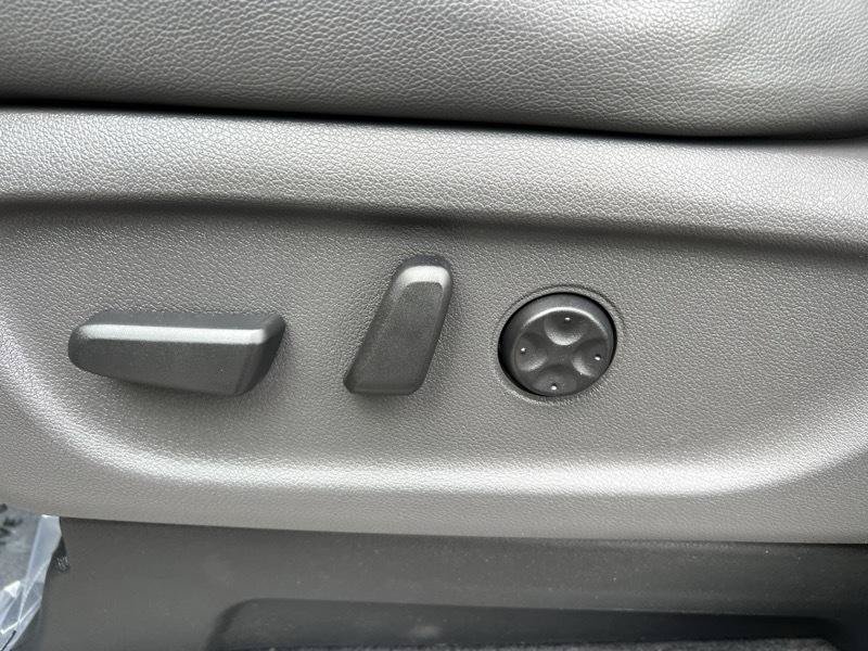 Used 2015 Kia Sedona SX FWD image 28