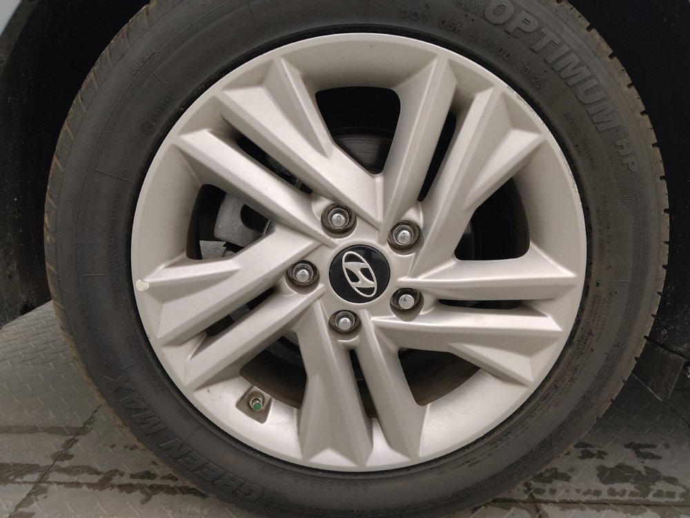 Used 2019 Hyundai Elantra SEL w/ Cargo Package FWD image 31