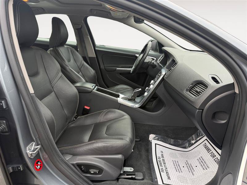 Used 2018 Volvo S60 T5 Dynamic w/ Protection Package AWD/4WD image 18