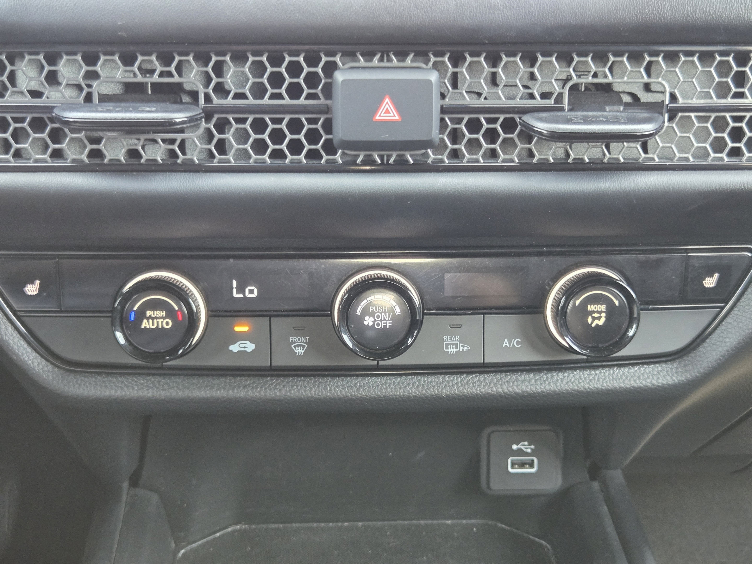 Certified 2025 Honda HR-V Sport image 15