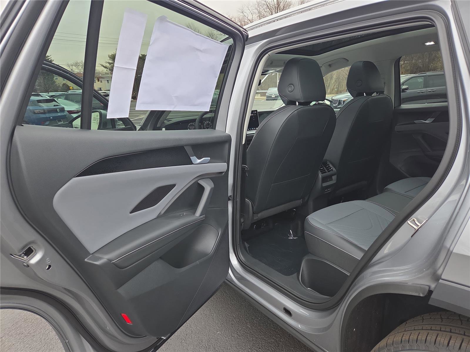 New 2026 Volkswagen Tiguan SE image 23