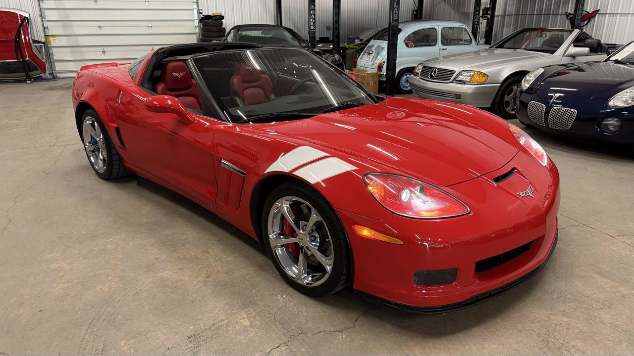 Used 2013 Chevrolet Corvette Grand Sport w/ 2LT Preferred Equipment Group RWD image 13