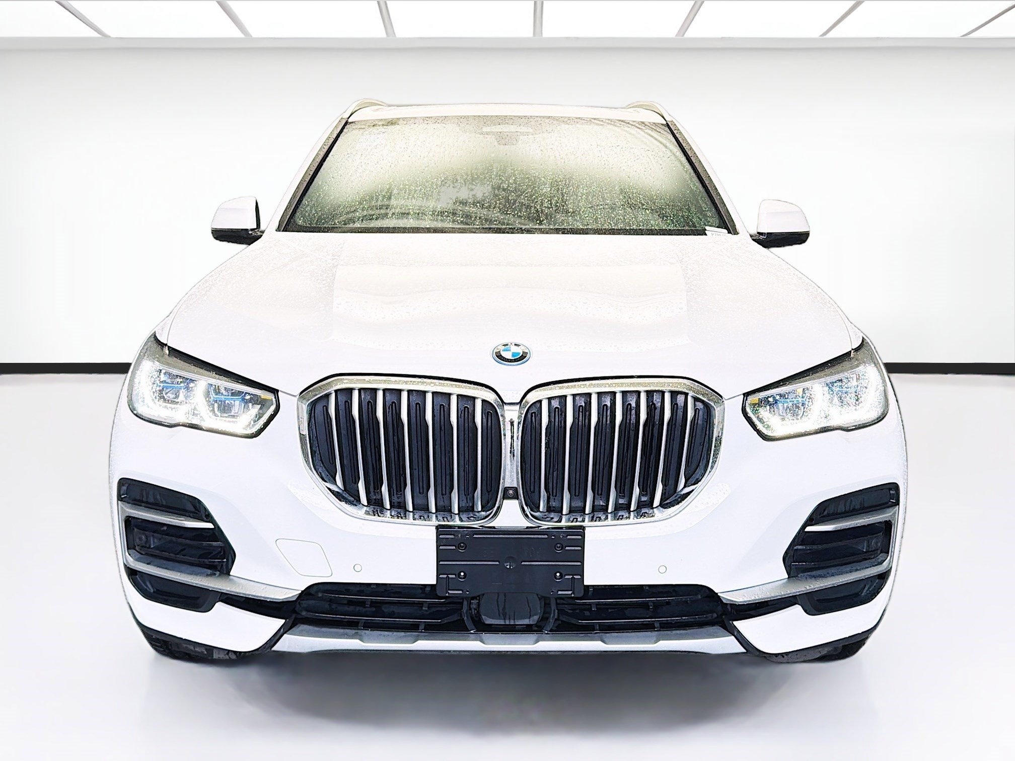 Used 2022 BMW X5 xDrive45e w/ Executive Package AWD/4WD image 2
