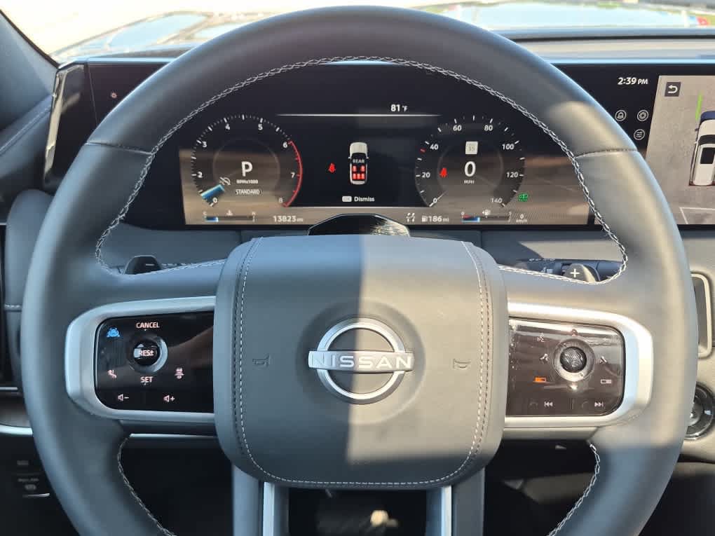 Used 2025 Nissan Armada Platinum Reserve AWD/4WD image 18