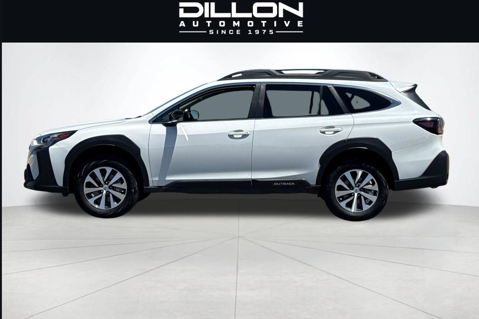 Used 2025 Subaru Outback Premium AWD/4WD image 7