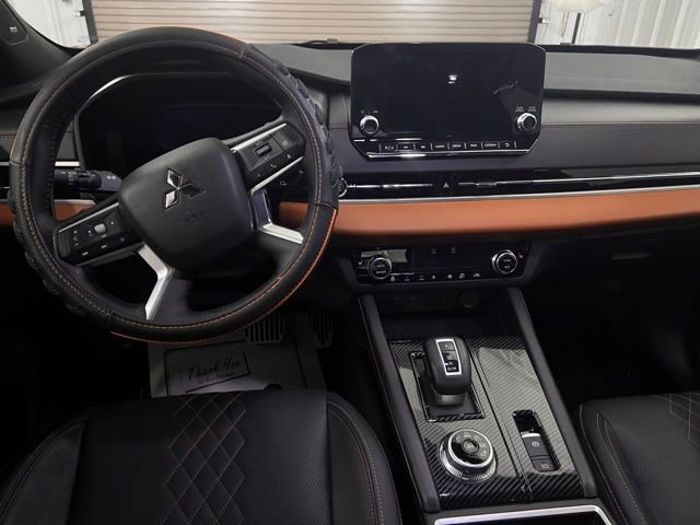 Used 2024 Mitsubishi Outlander SEL image 18