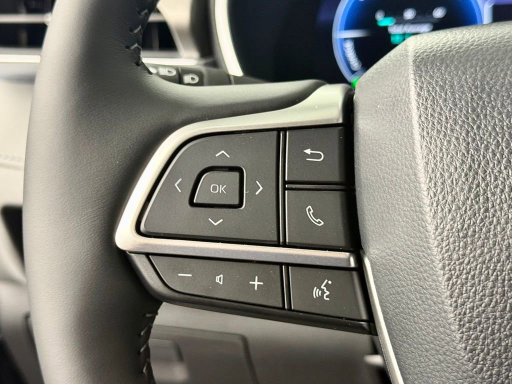 Used 2026 Toyota Highlander Limited AWD/4WD image 28