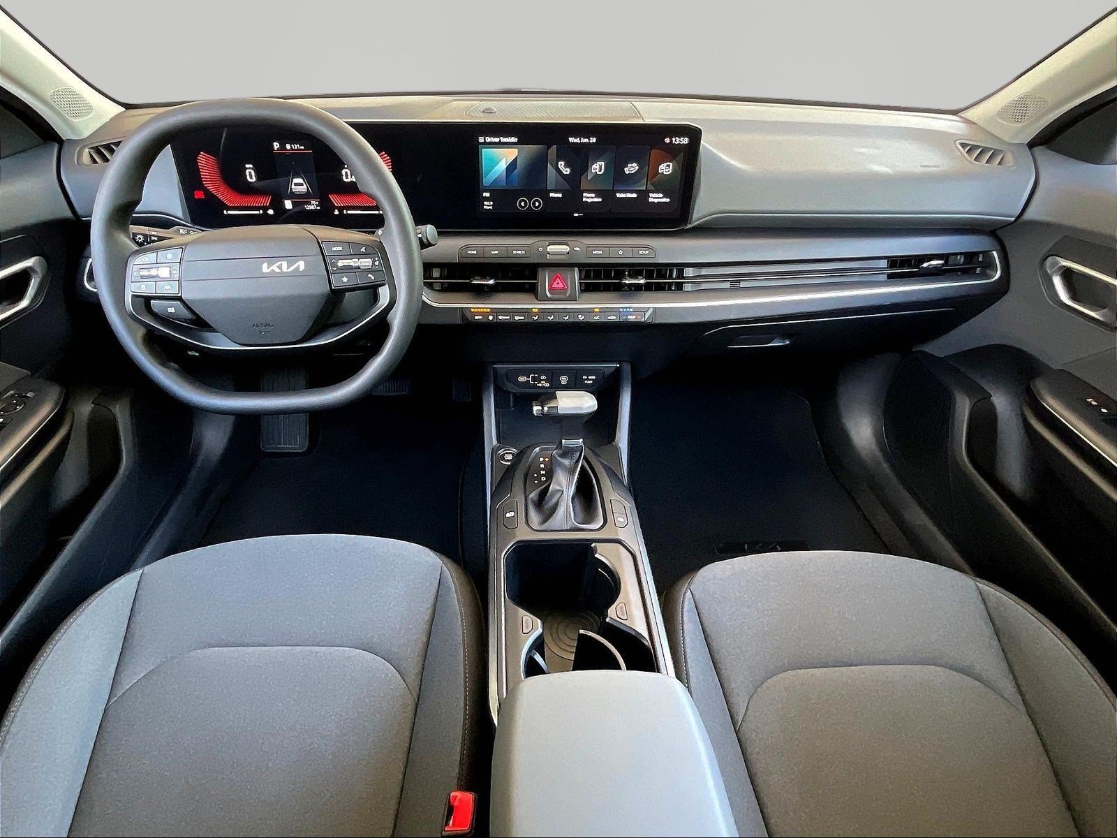Used 2025 Kia K4 FWD image 7