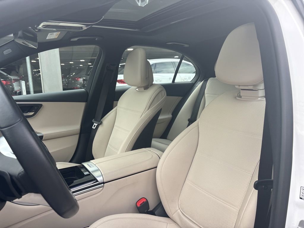 Used 2025 Mercedes-Benz C 300 Sedan image 13