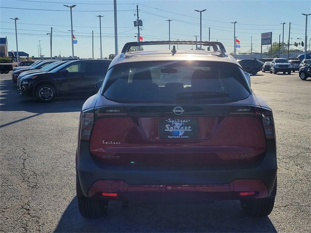 New 2026 Nissan Kicks SR w/ Cold Weather Package image 6