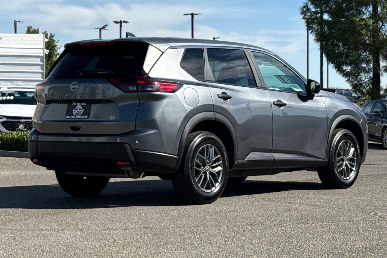 Certified 2024 Nissan Rogue S FWD image 5