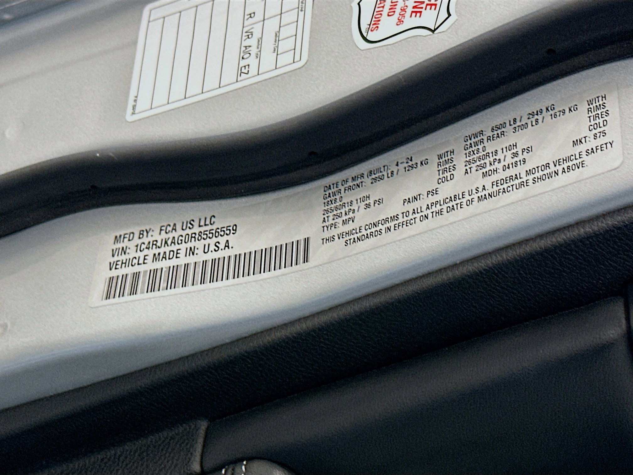 Used 2024 Jeep Grand Cherokee L Laredo image 12