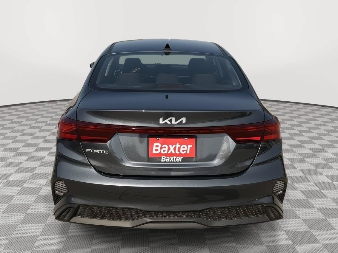 Used 2024 Kia Forte LXS w/ LXS Technology Package FWD image 7