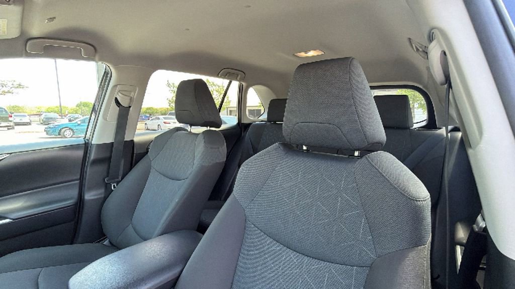 Certified 2025 Toyota RAV4 XLE image 21