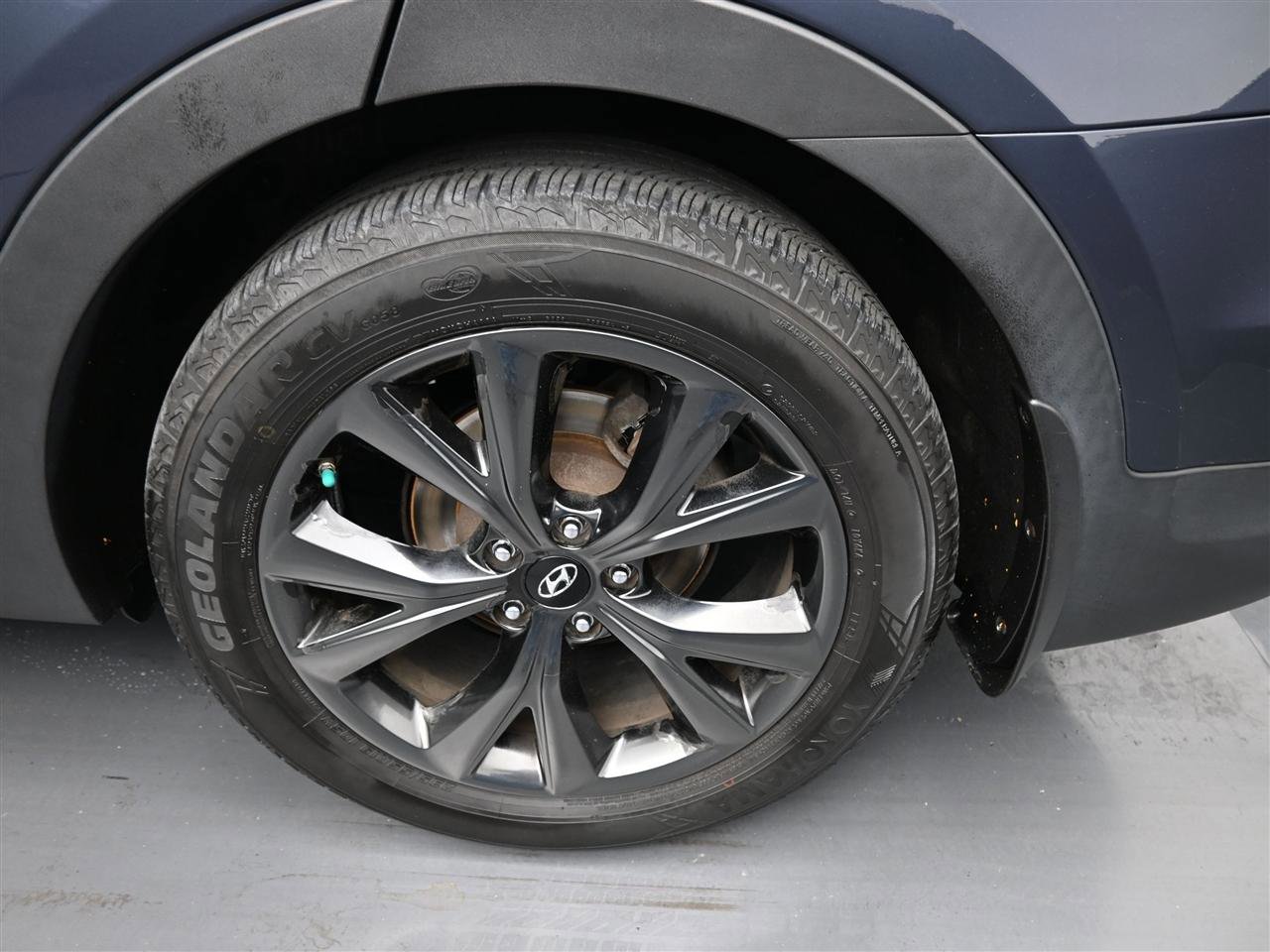 Used 2018 Hyundai Santa Fe Sport image 20