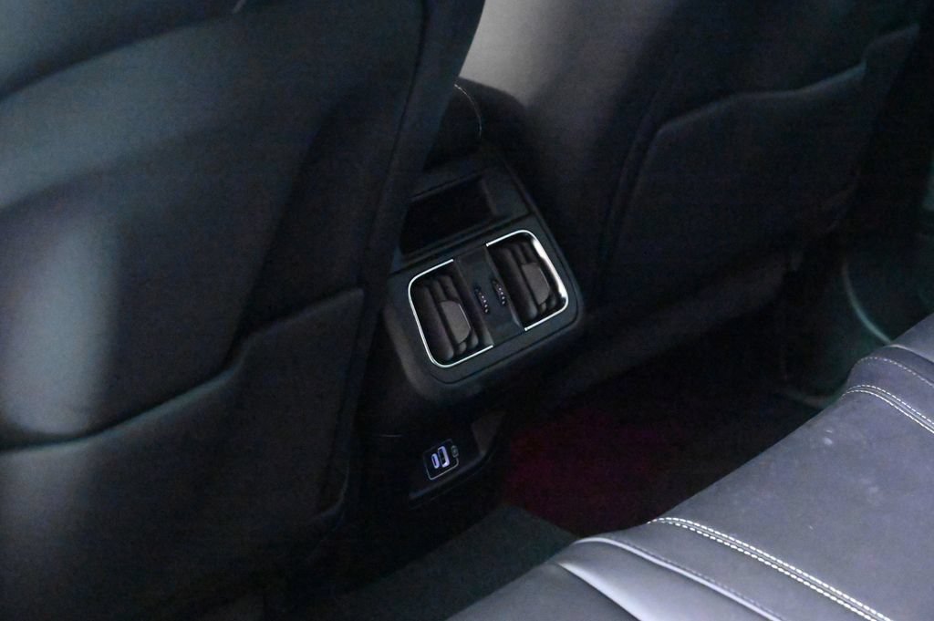Used 2025 Maserati Grecale GT AWD/4WD image 18