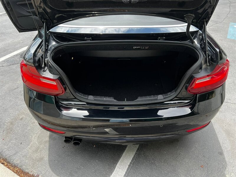 Used 2017 BMW 230i Convertible w/ Driving Assistance Package RWD image 23