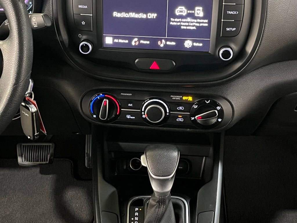 Used 2023 Kia Soul LX image 22
