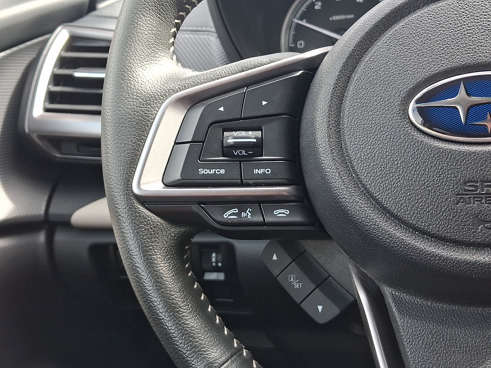Certified 2024 Subaru Forester Limited w/ Convenience Package AWD/4WD image 23