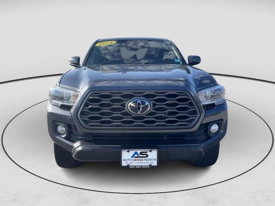 Used 2021 Toyota Tacoma TRD Off-Road w/ Technology Package AWD/4WD image 6
