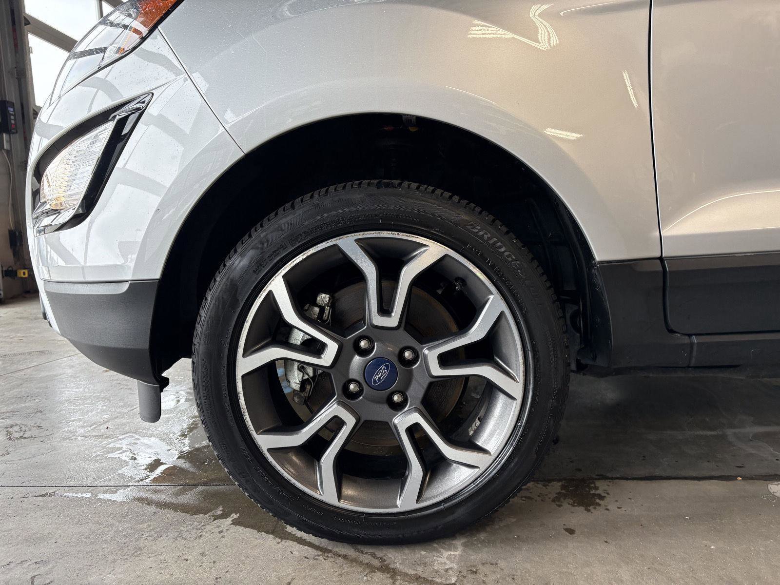 Certified 2020 Ford EcoSport SES w/ SES Black Appearance Package image 26