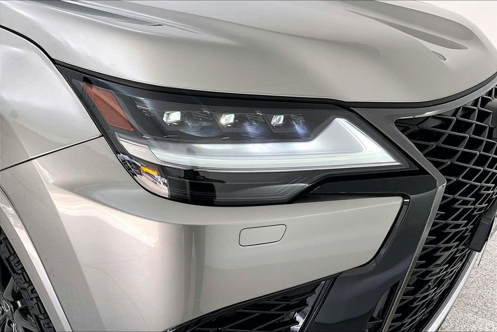 Used 2025 Lexus LX 700h F Sport image 39