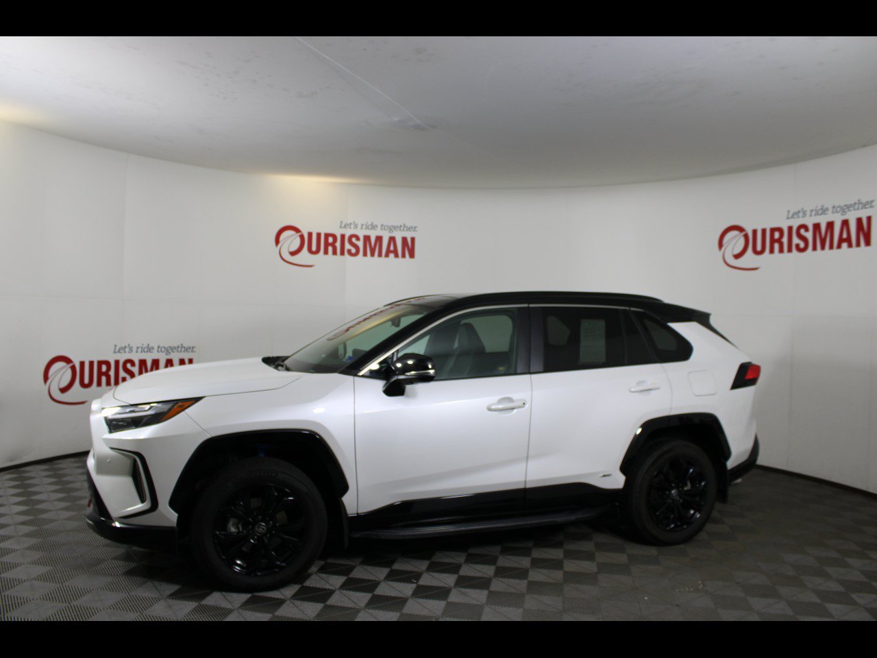 Used 2023 Toyota RAV4 XSE AWD/4WD image 3