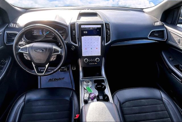 Used 2022 Ford Edge ST-Line w/ Class II Trailer Tow Package image 7