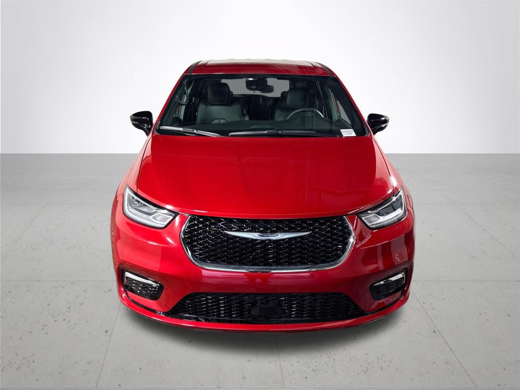 New 2026 Chrysler Pacifica Select AWD/4WD image 3