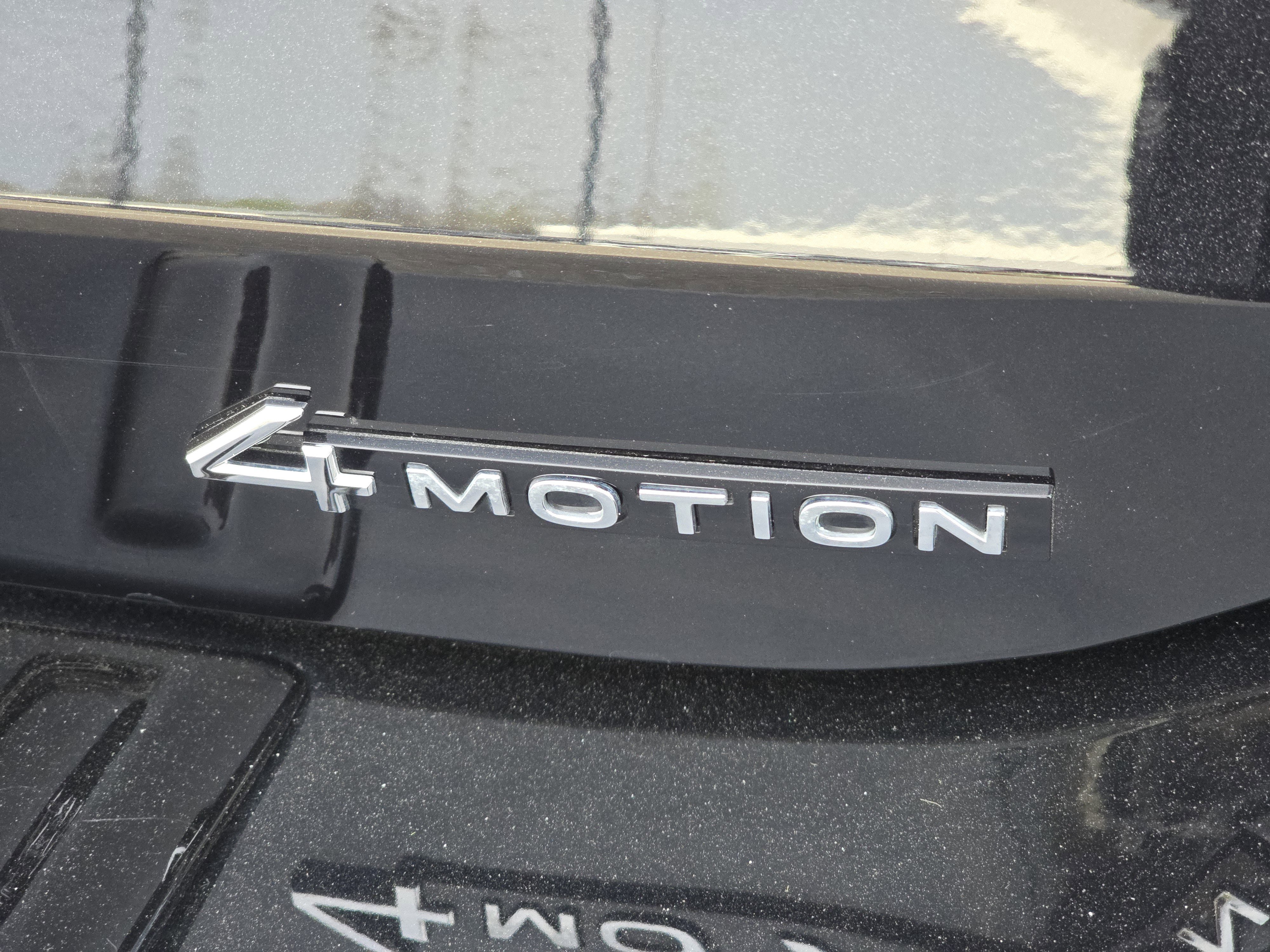 New 2025 Volkswagen Tiguan S AWD/4WD image 14