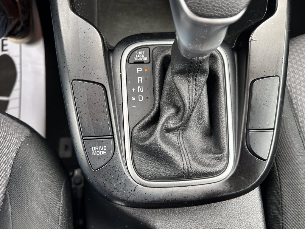 Used 2024 Kia Soul LX w/ Option Group 015 FWD image 25