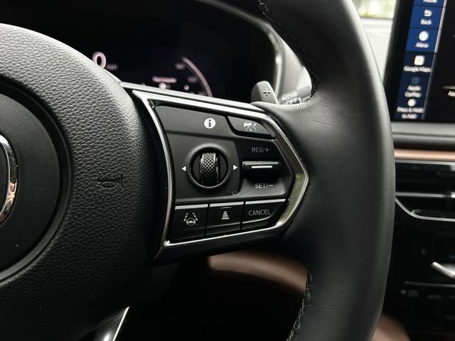 Certified 2025 Acura MDX w/ Technology Package FWD image 14