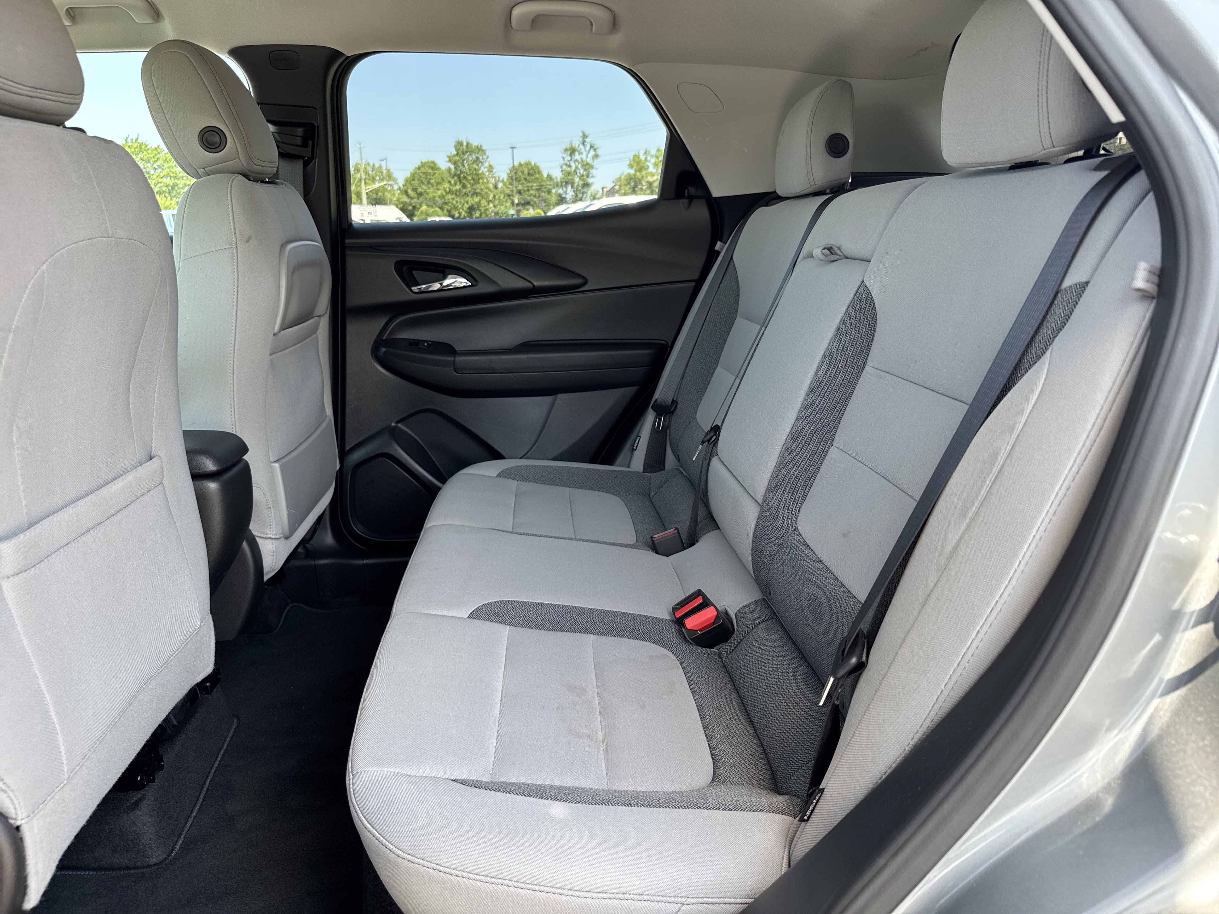 Used 2025 Chevrolet TrailBlazer LT w/ Convenience Package FWD image 27