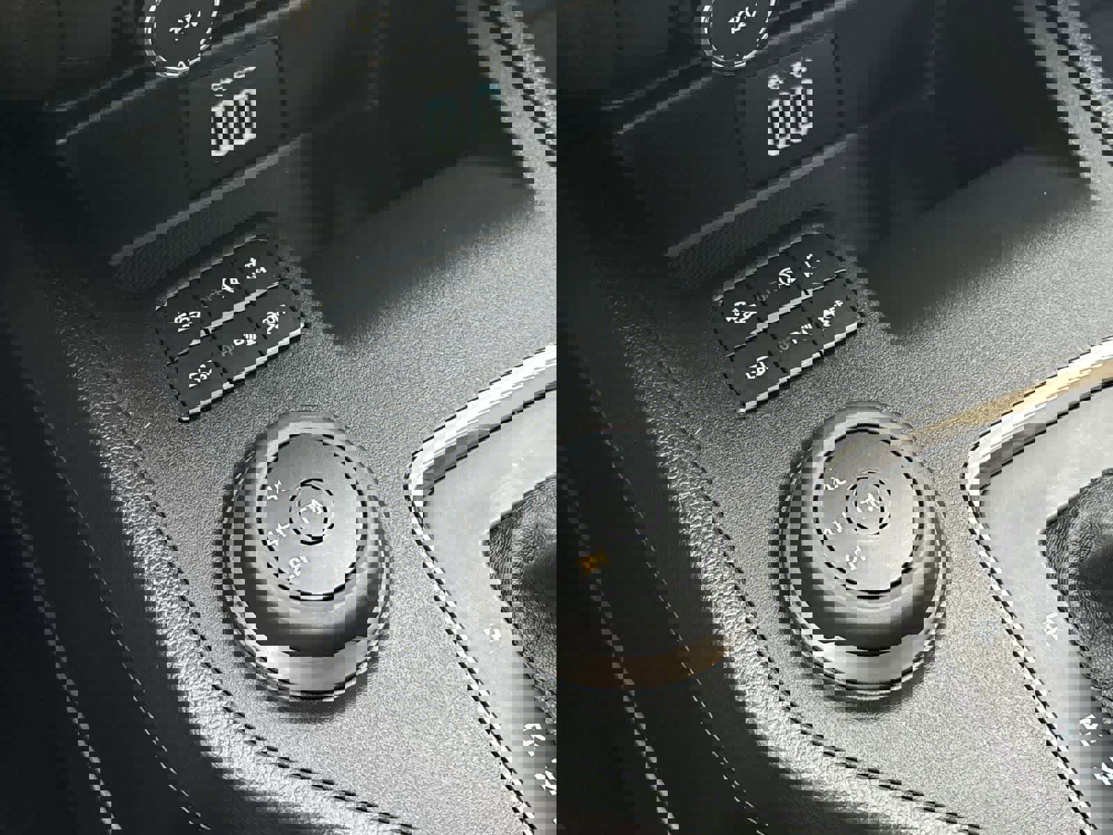 Used 2019 Ford Ranger Lariat w/ Equipment Group 501A Mid image 25