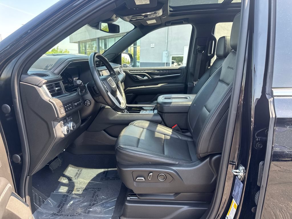 Used 2023 GMC Yukon Denali w/ LPO, Floor Liner Package AWD/4WD image 9