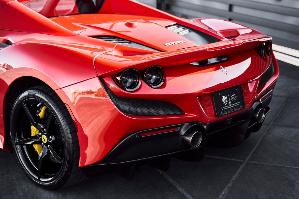 Used 2023 Ferrari F8 Tributo image 11