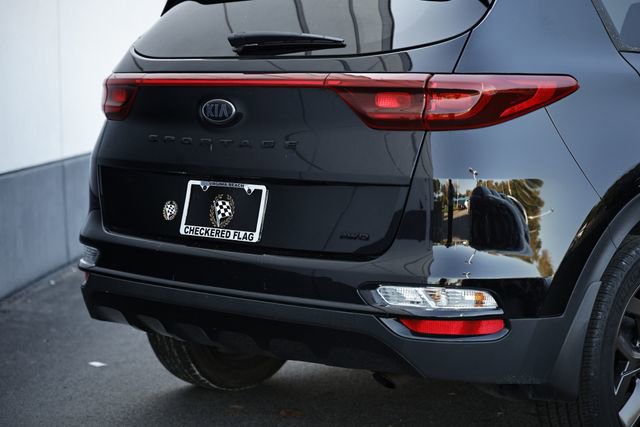 Used 2022 Kia Sportage Nightfall Edition image 9