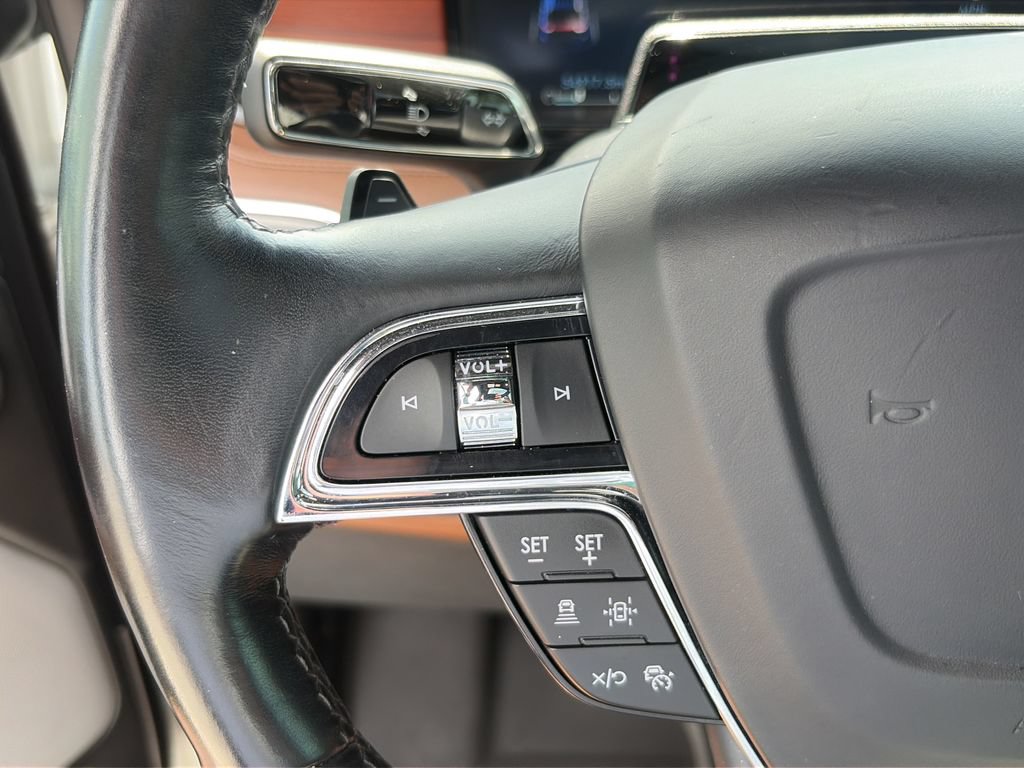 Used 2023 Lincoln Navigator L Reserve AWD/4WD image 25